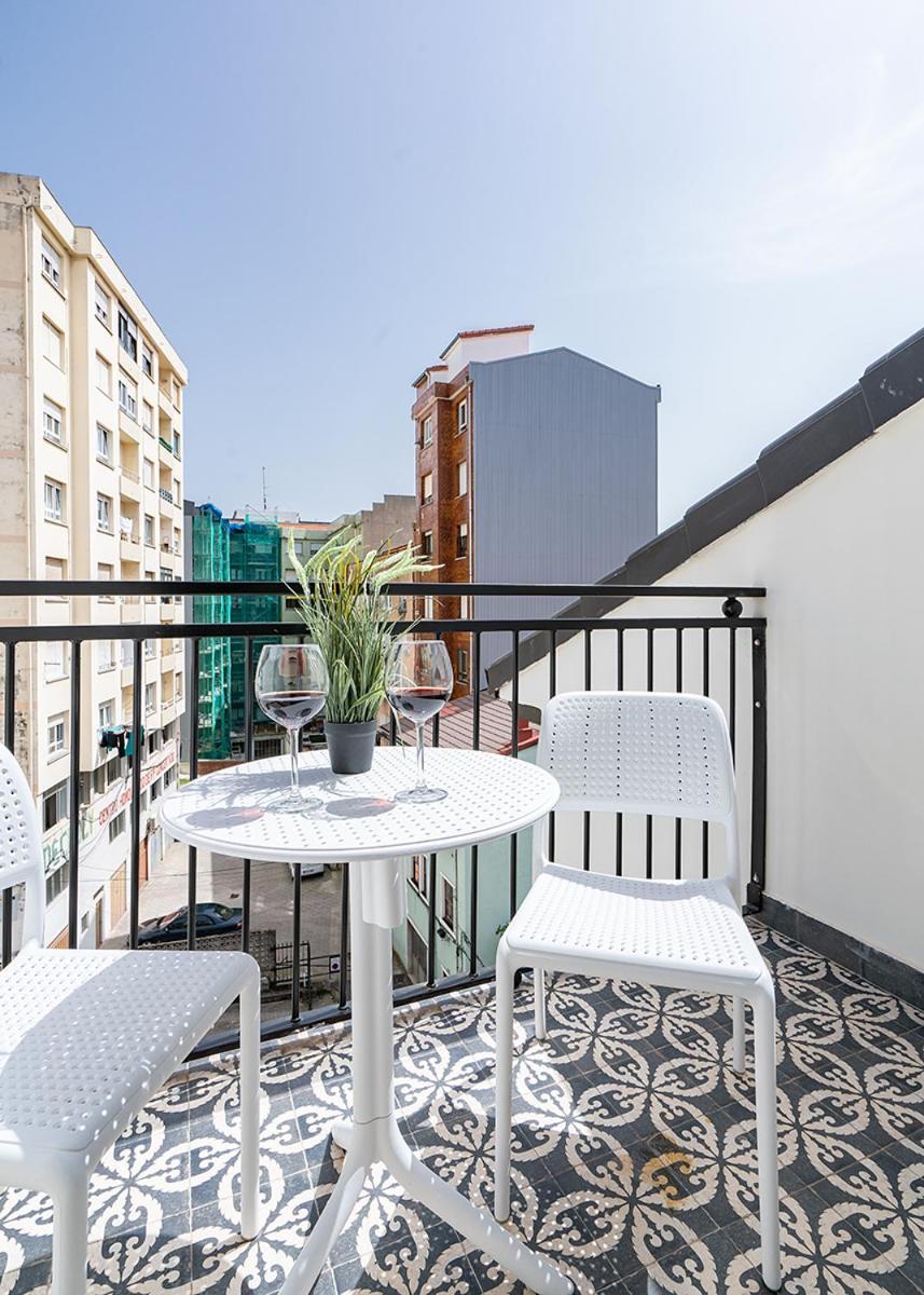 Alojamientos Turisticos Con Terraza En Santander Lapera Exteriér fotografie
